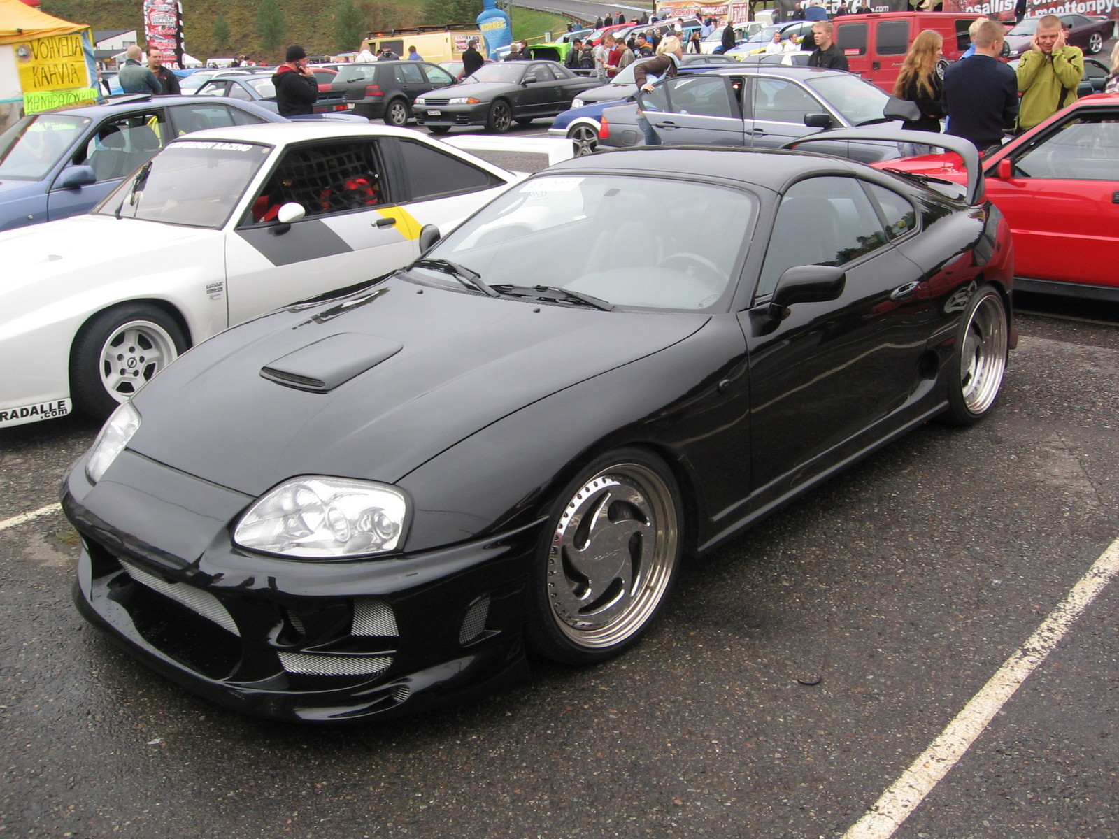 Radalle.com 30.9.2006 Ahvenisto, Musta Toyota Supra