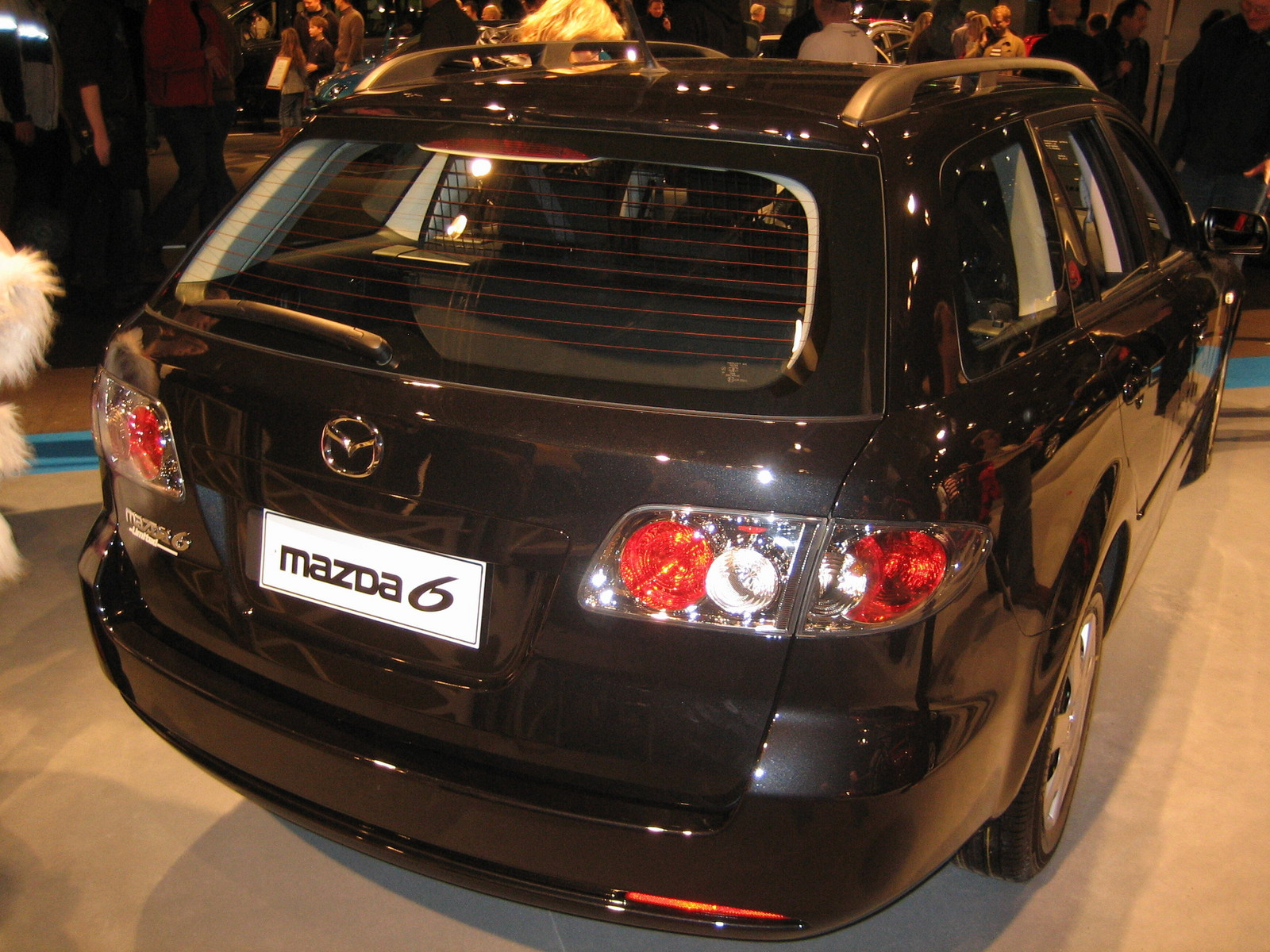 Helsinki motor show 2007, Uusi musta Mazda 6