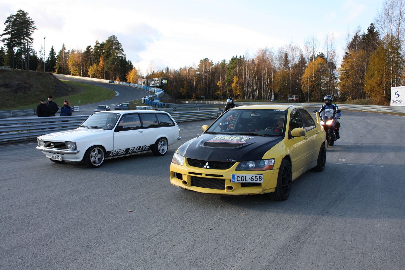 Radalle.com AhvenistoExtra 18.10.2008, Opel Kadett Rallye vs Mitsubishi EVO 9