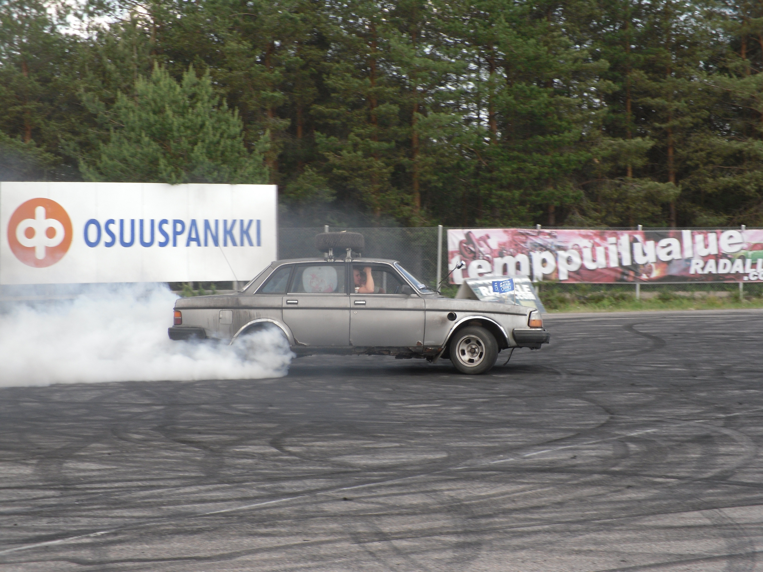 Radalle.com Kemora 11.6.2011, Timeattack -kilpailu, Volvo 244