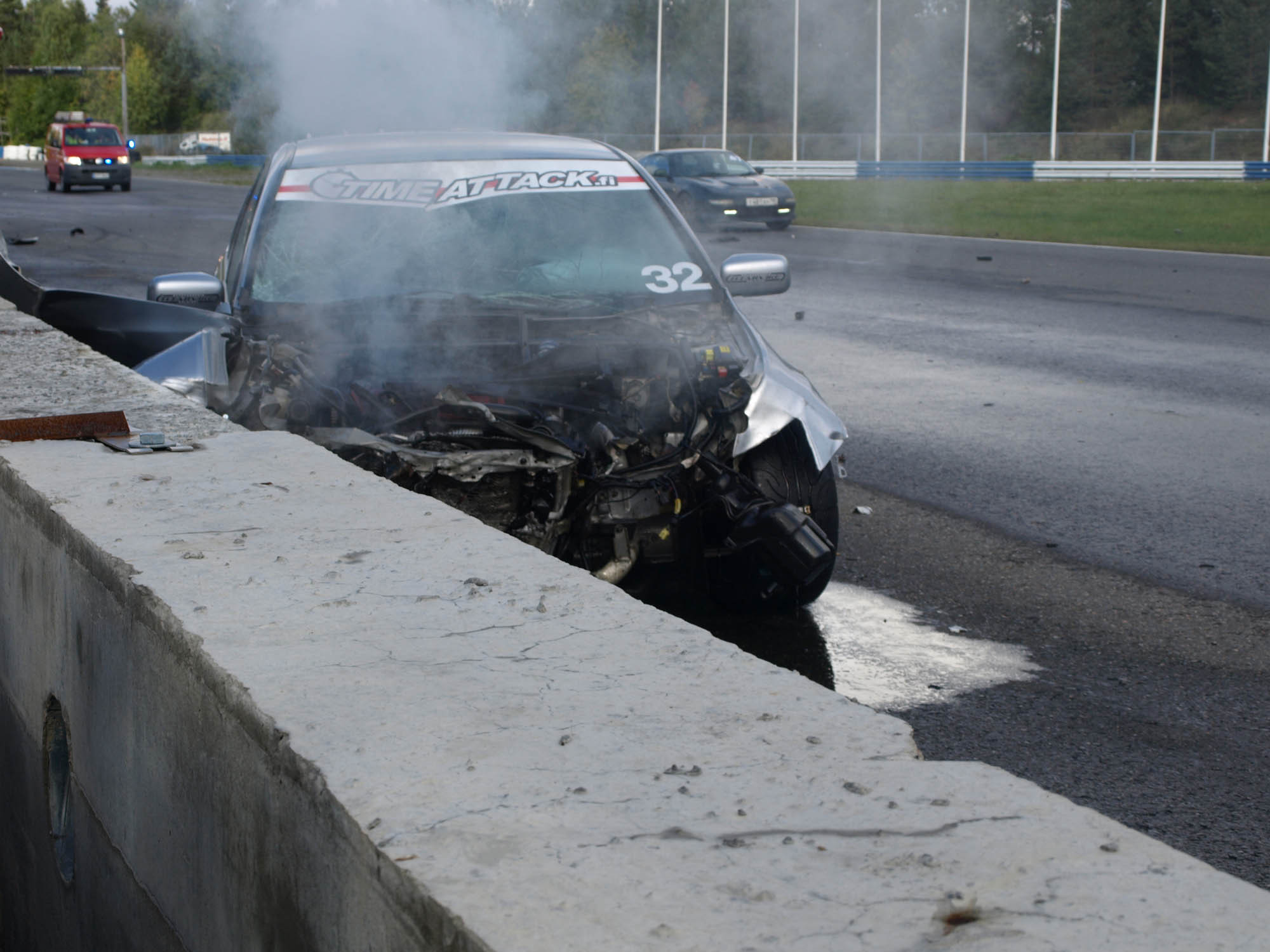 Radalle.com Ahvenisto Finals 28.9.2013, Timeattack OMT, Evo 8 mitsu crash, Timeattack-kilpa-auto